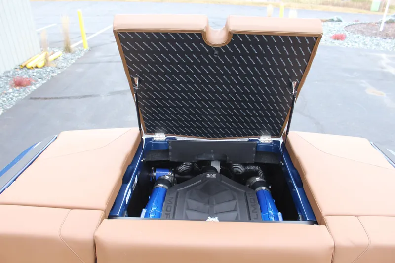 Slide: The Image of MasterCraft NXT22 2026 - 20