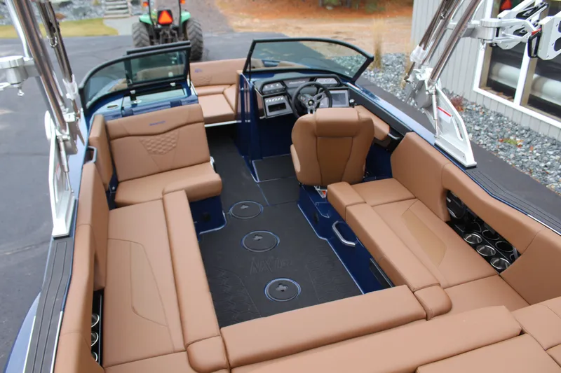 Slide: The Image of MasterCraft NXT22 2026 - 7