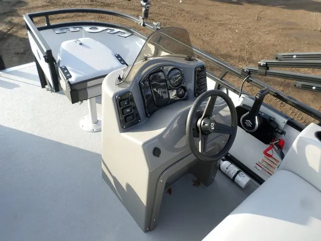 Slide: The Image of Angler Quest Liesure Quest 7513 2026 - 3