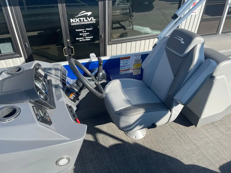 Slide: The Image of Bennington 22 S STERN RADIUS 2024 - 11