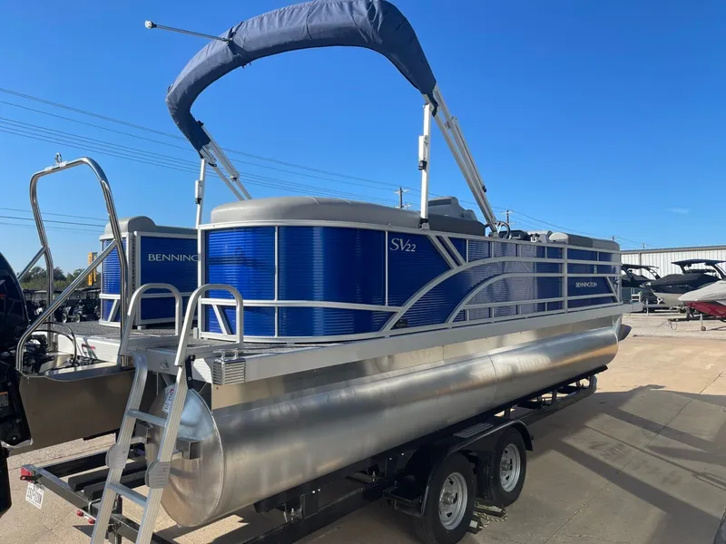 Slide: The Image of Bennington 22 S STERN RADIUS 2024 - 5