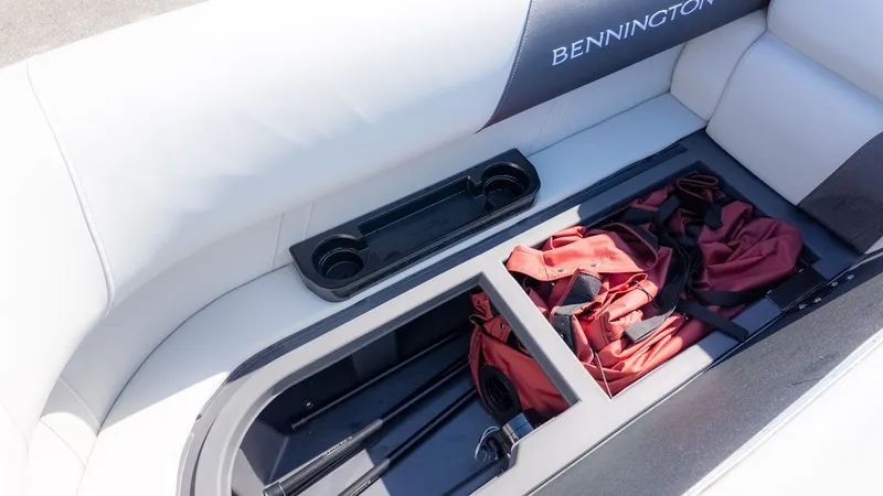 Slide: The Image of Bennington 20 S STERN RADIUS 2026 - 15