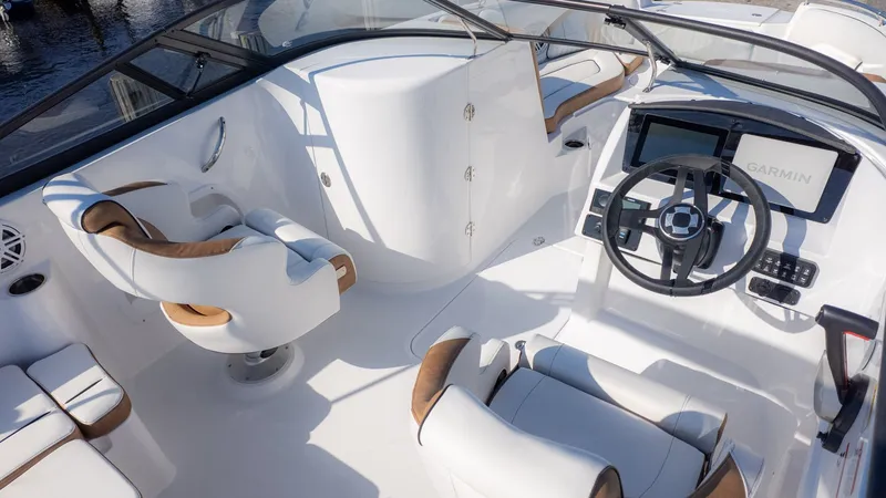 Slide: The Image of Stingray 211 DC 2026 - 24