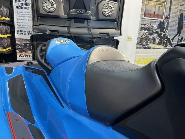 Slide: The Image of Sea-Doo RXT-X 2026 - 10