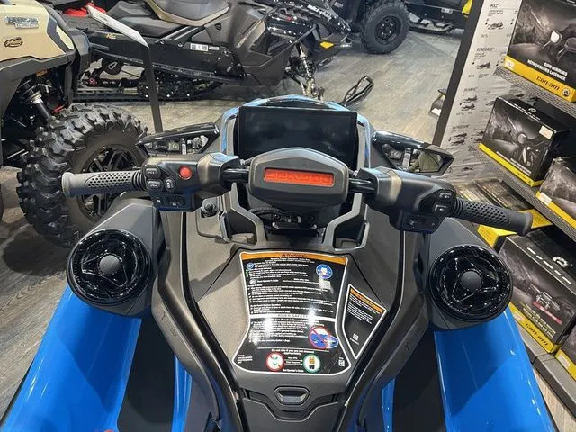 Slide: The Image of Sea-Doo RXT-X 2026 - 13