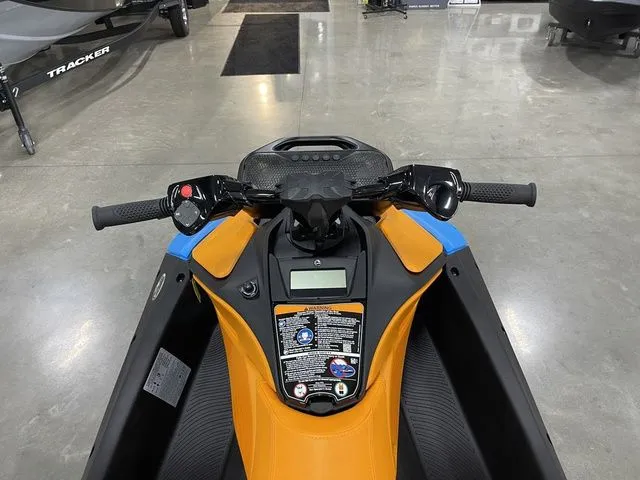 Slide: The Image of Sea-Doo Spark Trixx for 3 2026 - 14