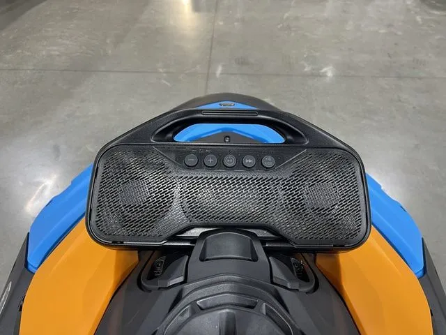 Slide: The Image of Sea-Doo Spark™Trixx for 3 Rotax® 900 ACE™ - 90 iBR and Aud 2026 - 18