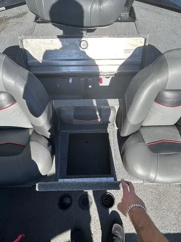 Slide: The Image of Tracker Pro Team 175 TXW 2022 - 3