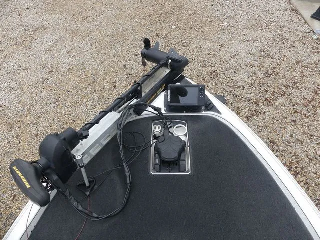 Slide: The Image of Skeeter FX21 2019 - 12