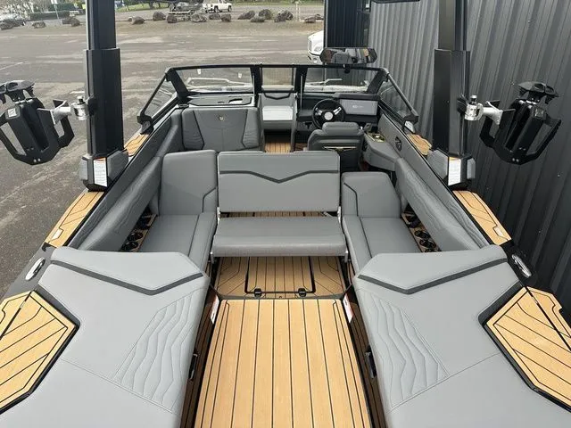 Slide: The Image of Nautique Super Air Nautique G23 2025 - 12
