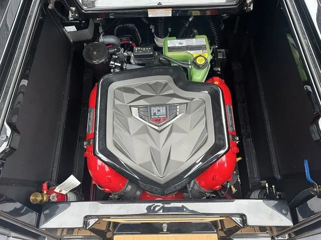 Slide: The Image of Nautique Super Air Nautique G23 2025 - 18