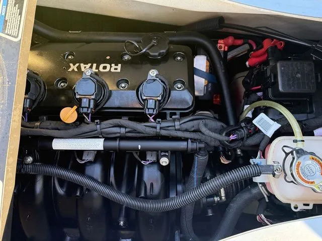 Slide: The Image of Sea-Doo GTI SE 130 2021 - 7