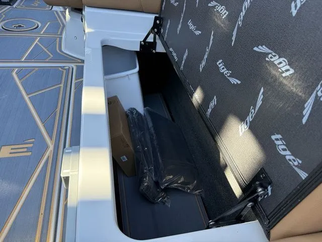 Slide: The Image of Tigé Ultré 25ZX 2026 - 20