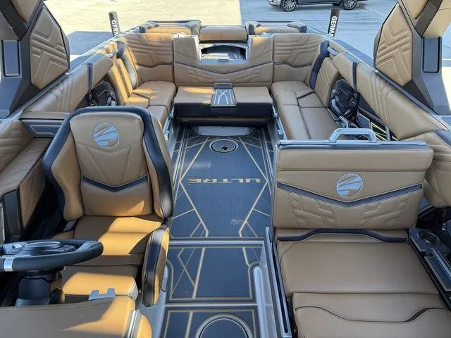 Slide: The Image of Tigé Ultré 25ZX 2026 - 7