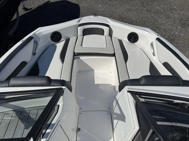 Slide: The Image of Yamaha SX195 2026 - 7