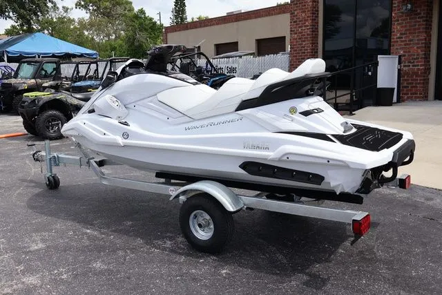 Slide: The Image of Yamaha FX CRUISER SVHO W/AUDIO-WHITE 2026 - 4