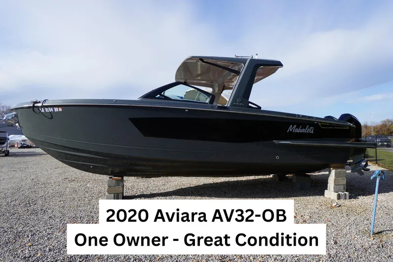 The Image of 2020 Aviara AV32 OB boat on display, one owner, excellent condition. - 0