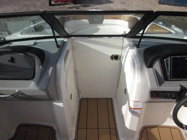 Slide: The Image of Chaparral 23 SSI SPORT 2026 - 18