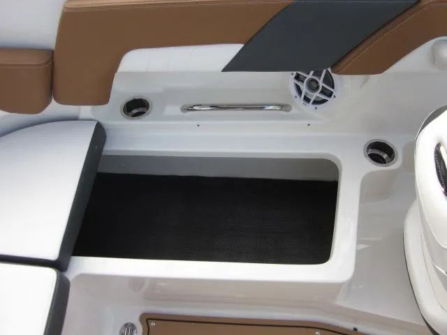 Slide: The Image of Chaparral 23 SSI SPORT 2026 - 22