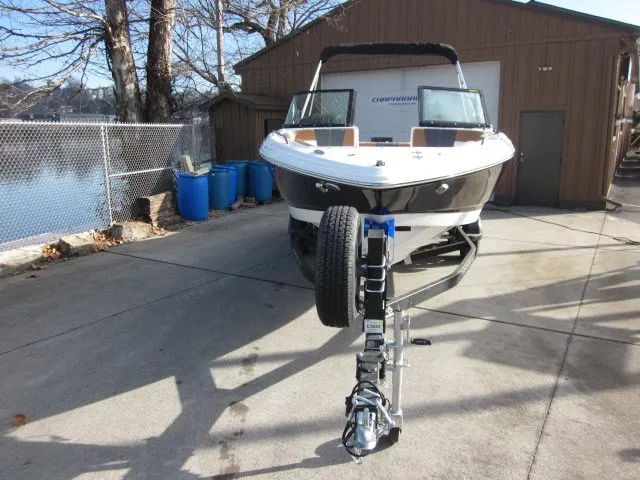 Slide: The Image of Chaparral 23 SSI SPORT 2026 - 8