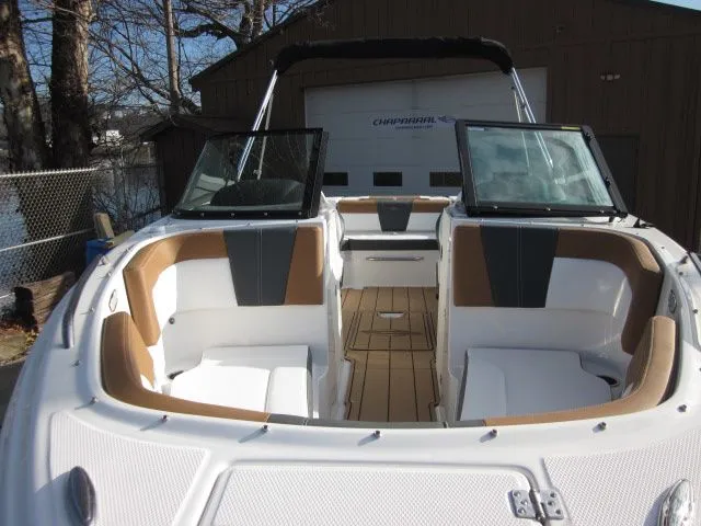 Slide: The Image of Chaparral 23 SSI SPORT 2026 - 9