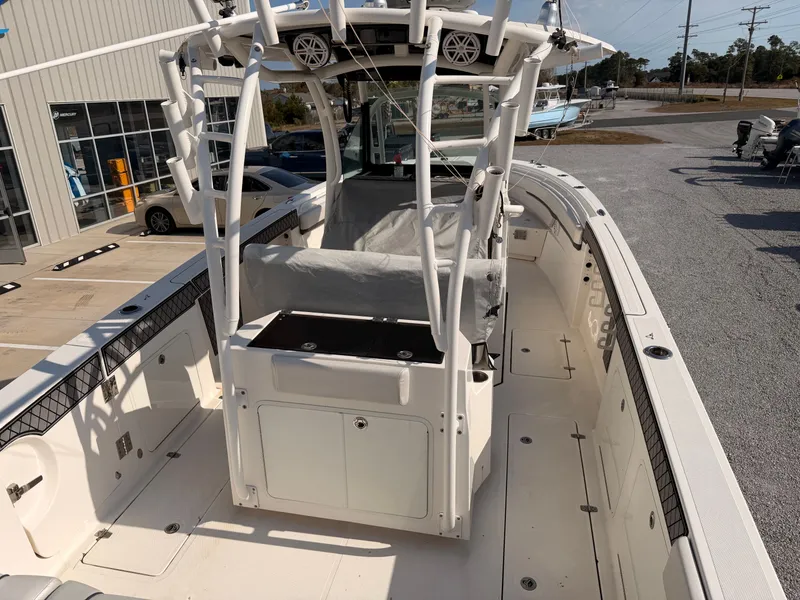 Slide: The Image of Wellcraft 302 Fisherman 2018 - 8