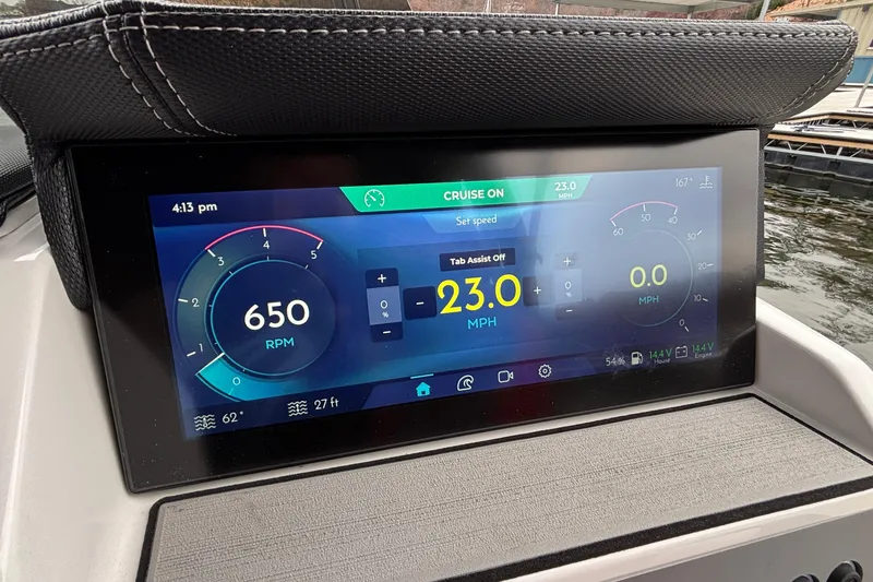Slide: The Image of Touchscreen display of 2025 Montara 25 Surf Boss showing speed and RPM. - 10