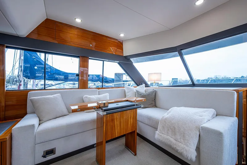 Slide: The Image of Maritimo M54 2018 - 35