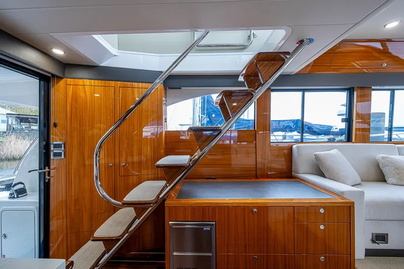 Slide: The Image of Maritimo M54 2018 - 40