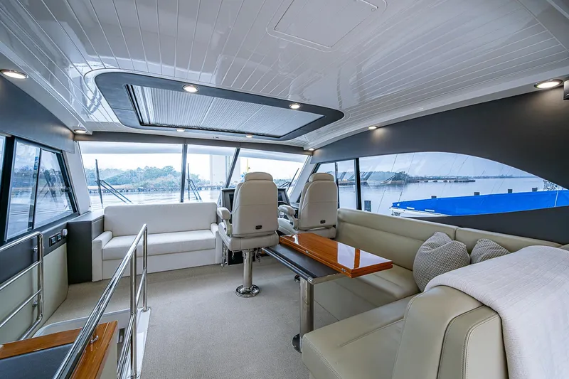 Slide: The Image of Maritimo M54 2018 - 50