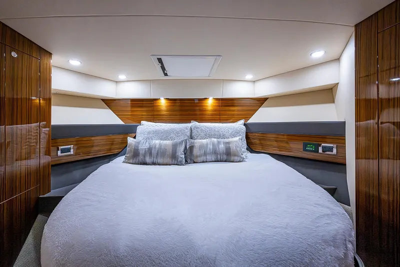 Slide: The Image of Maritimo M54 2018 - 61