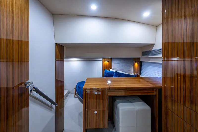 Slide: The Image of Maritimo M54 2018 - 64