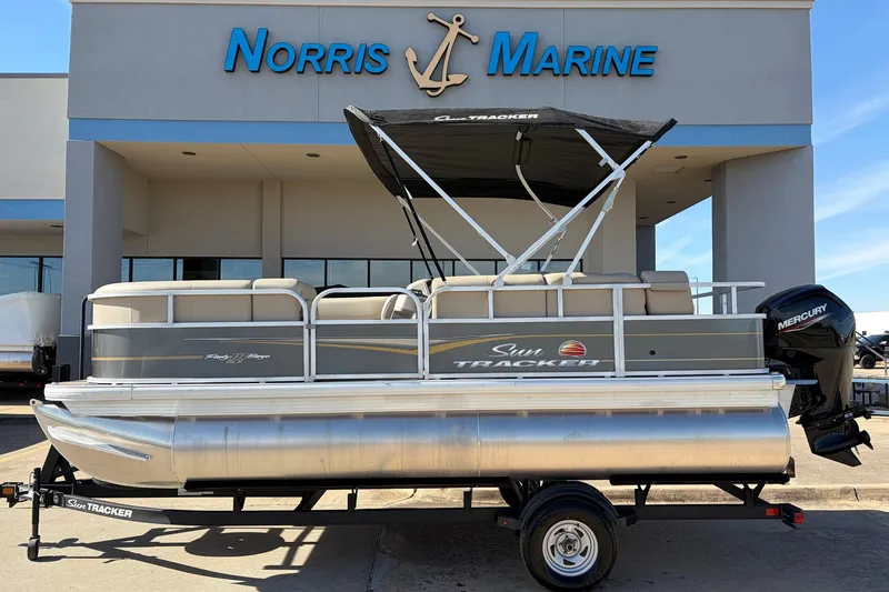 The Image of 2024 Sun Tracker Party Barge 18 DLX pontoon boat at Norris Marine dealership. - 1