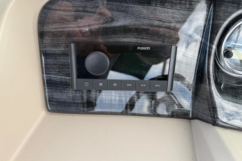 Slide: The Image of Control panel of 2026 Avalon LSZ Versatile Rear Bench with Fusion audio system. - 22