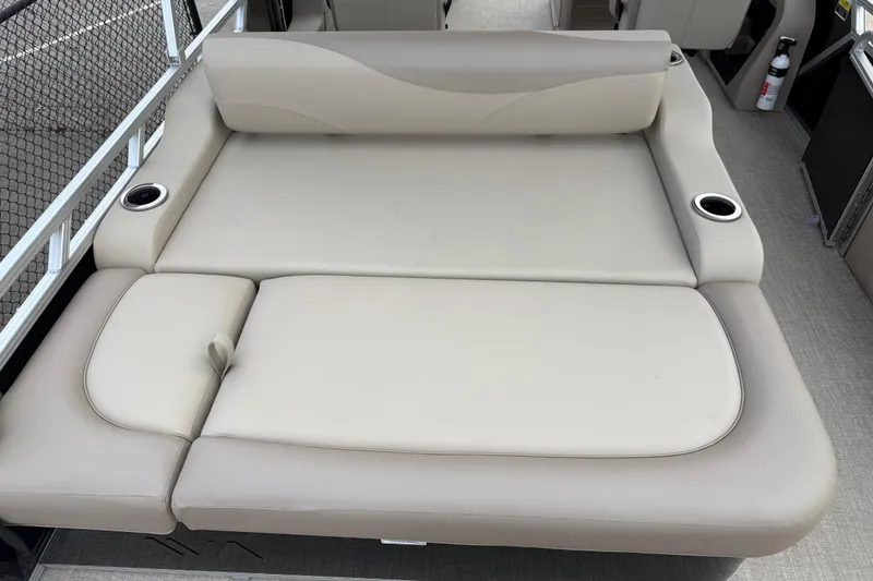 Slide: The Image of 2026 Avalon LSZ Versatile Rear Bench with beige upholstery and cup holders. - 27
