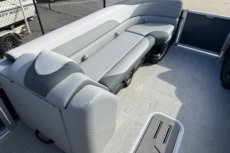 Slide: The Image of 2026 Avalon LSZ Versatile Rear Lounger with luxurious gray seating and spacious layout. - 19