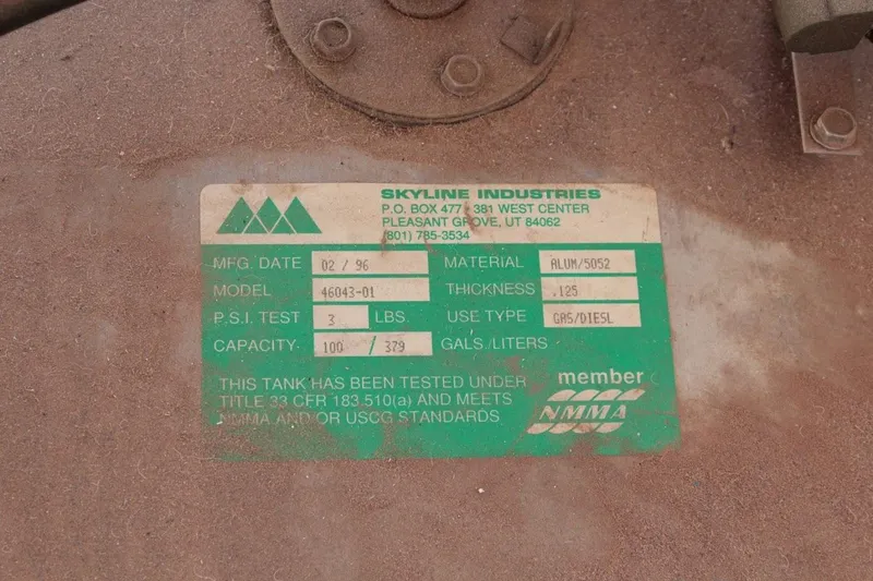 Slide: The Image of Label on a 1996 Stardust Cruisers 1655, detailing tank specifications and compliance. - 39