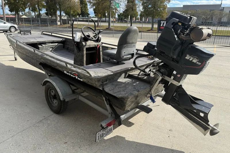Slide: The Image of 2018 Gator Tail 1860cc Extreme boat on trailer, featuring a powerful outboard motor. - 4