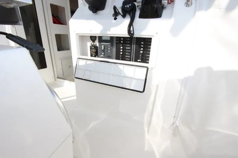 Slide: The Image of True World Marine TE 289 2015 - 11