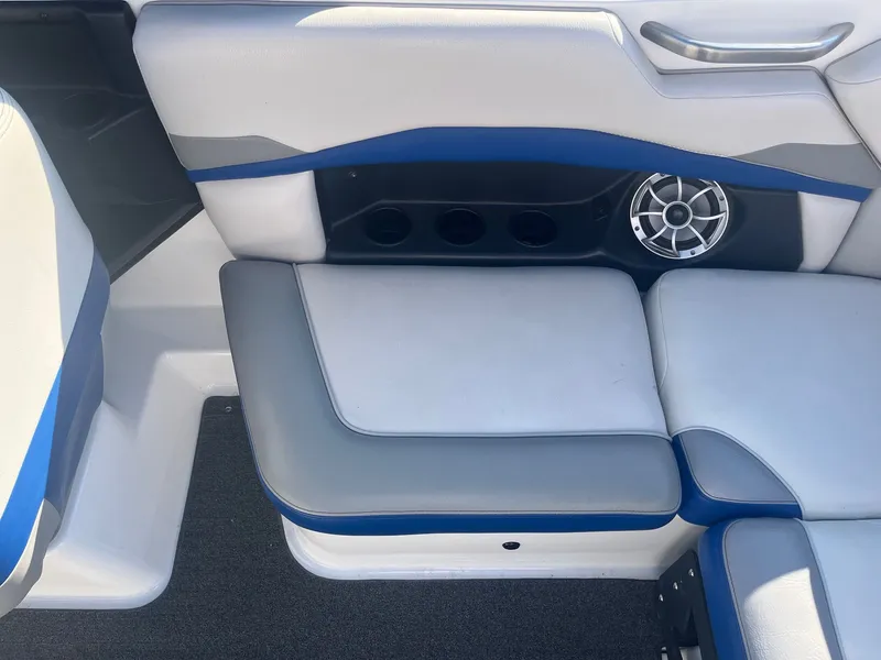 Slide: The Image of Axis A22 2015 - 19