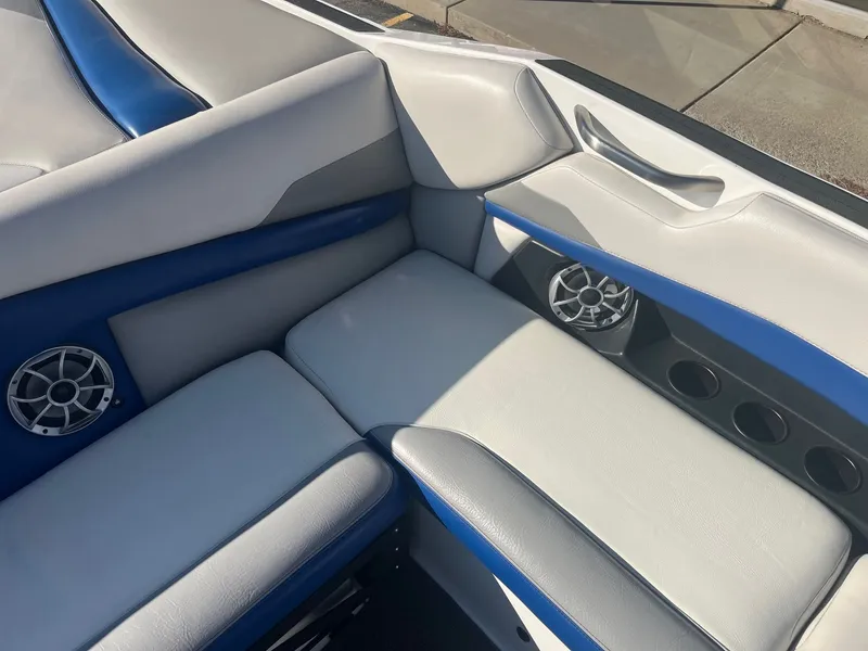 Slide: The Image of Axis A22 2015 - 22