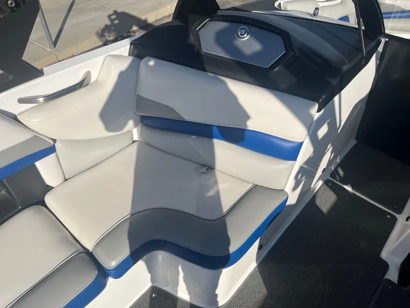 Slide: The Image of Axis A22 2015 - 24