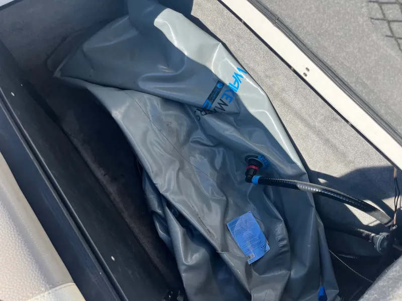 Slide: The Image of Malibu WVLX21 2004 - 34