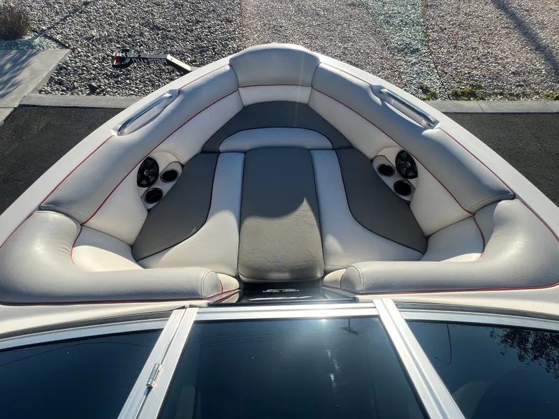 Slide: The Image of MB Sports B-52 2011 - 18