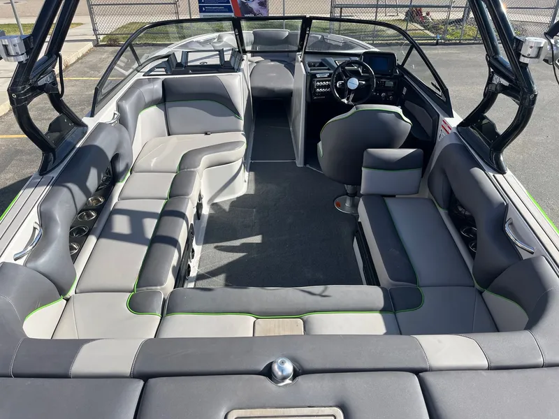 Slide: The Image of Moomba Craz 2020 - 18