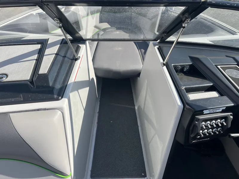 Slide: The Image of Moomba Craz 2020 - 29