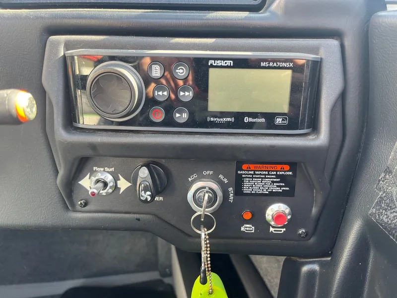 Slide: The Image of Moomba Craz 2020 - 32