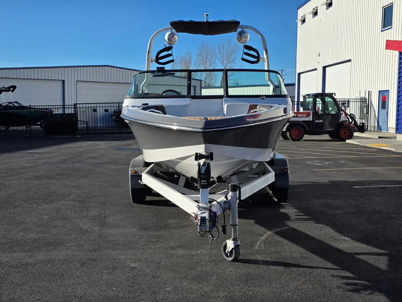 Slide: The Image of Nautique 210 Super Air Nautique 2018 - 4