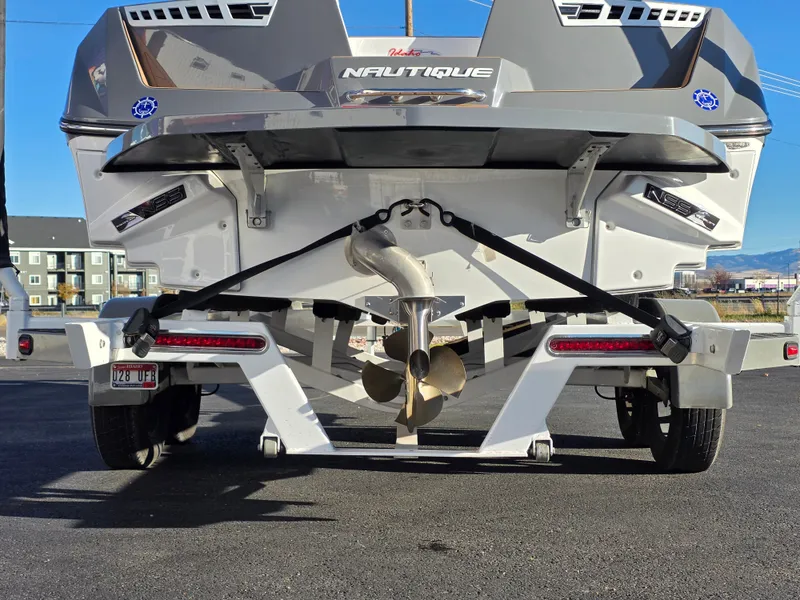 Slide: The Image of Nautique 210 Super Air Nautique 2018 - 8
