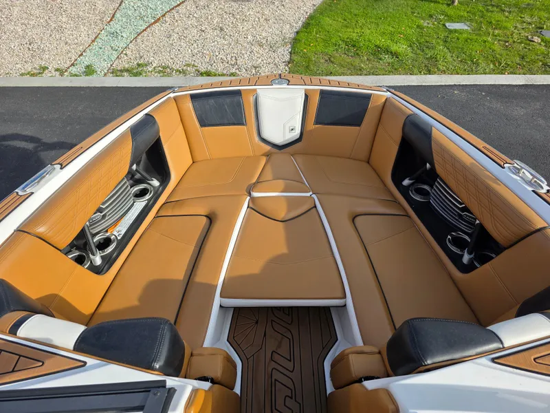 Slide: The Image of Nautique G23 2017 - 16